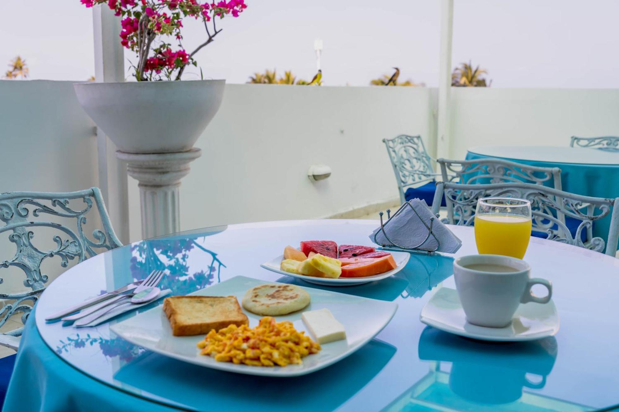 Hotel Coral Reef Cartagena Екстериор снимка